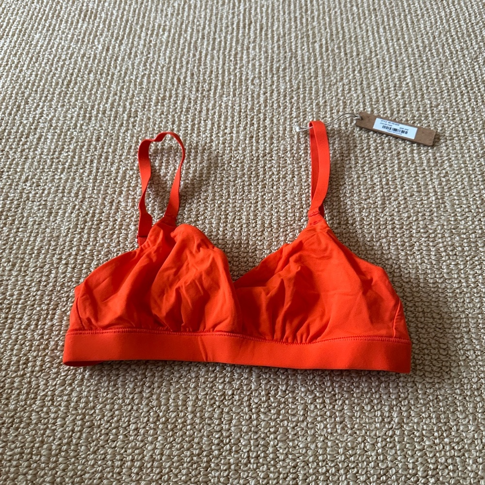 Skims Fire Fits Everybody Triangle Bralette, Size XXS NWT